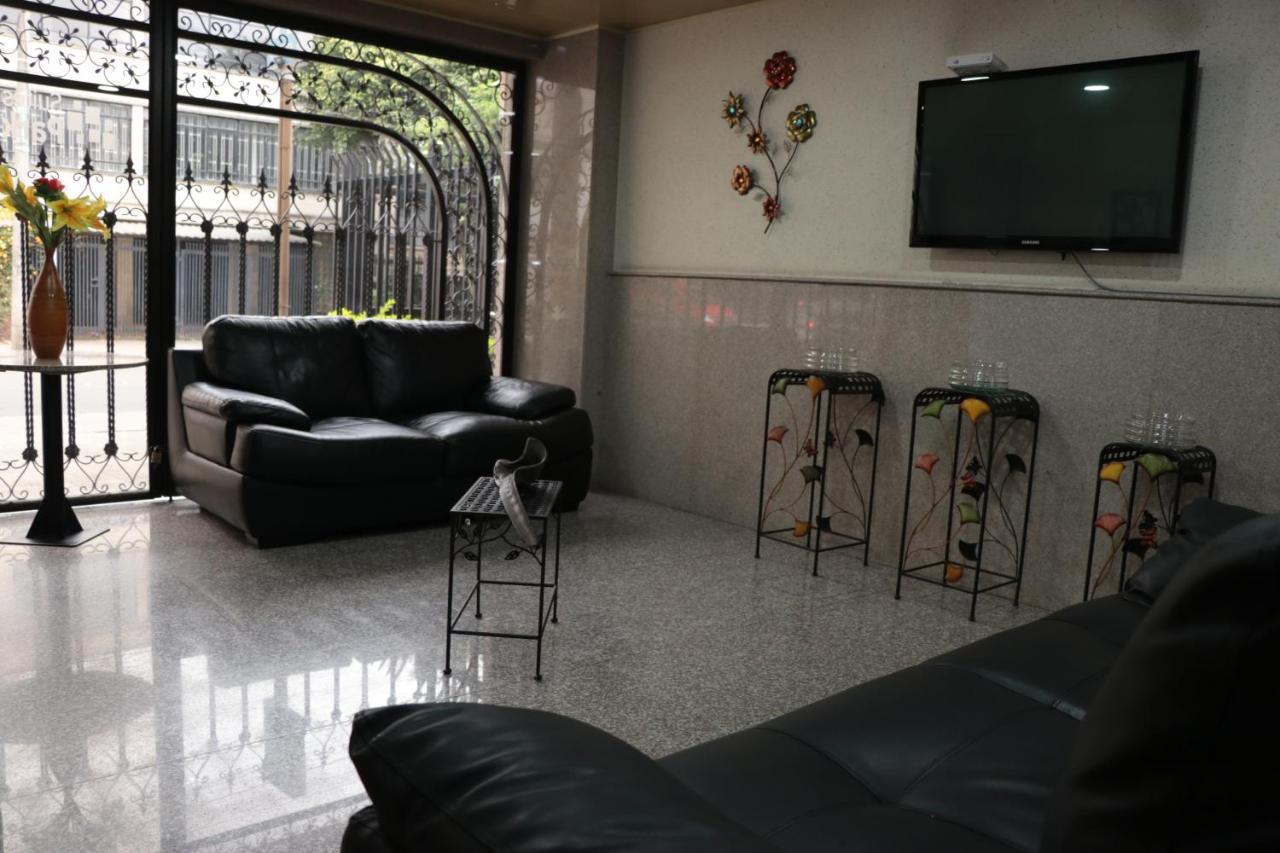 Hoteles Bogota Inn Park Way Extérieur photo