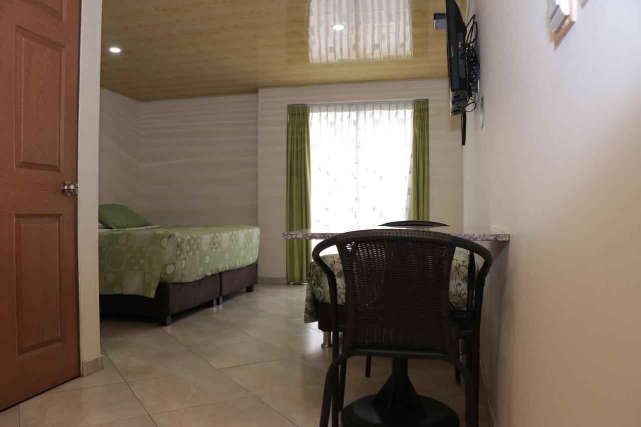 Hoteles Bogota Inn Park Way Extérieur photo