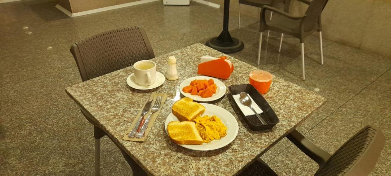 Hoteles Bogota Inn Park Way Extérieur photo
