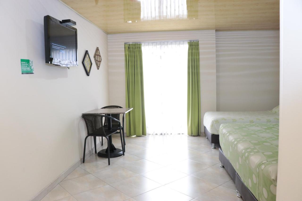 Hoteles Bogota Inn Park Way Extérieur photo